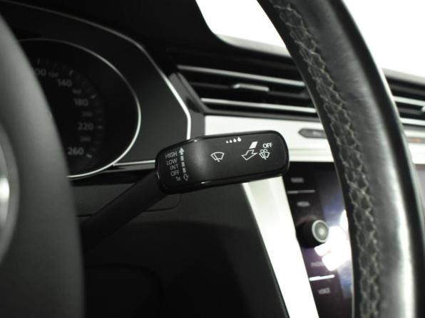 Volkswagen Passat B8 с пробегом 2019 года, цена 1 915 100 рублей, 145318 км, седан, Автокод Объявления