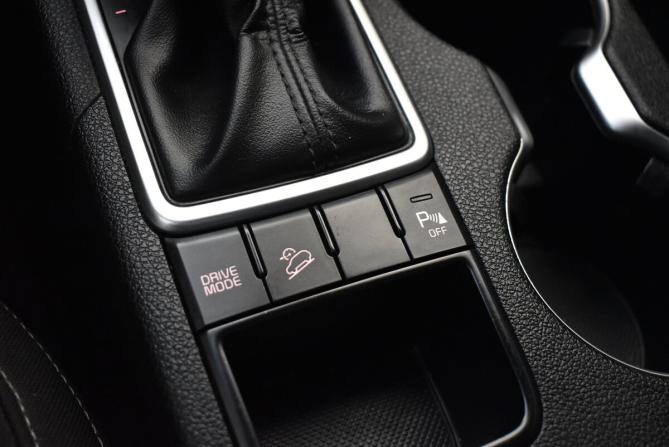 Kia Sportage IV Рестайлинг с пробегом 2019 года, цена 1 975 000 рублей, 141335 км, внедорожник, Автокод Объявления