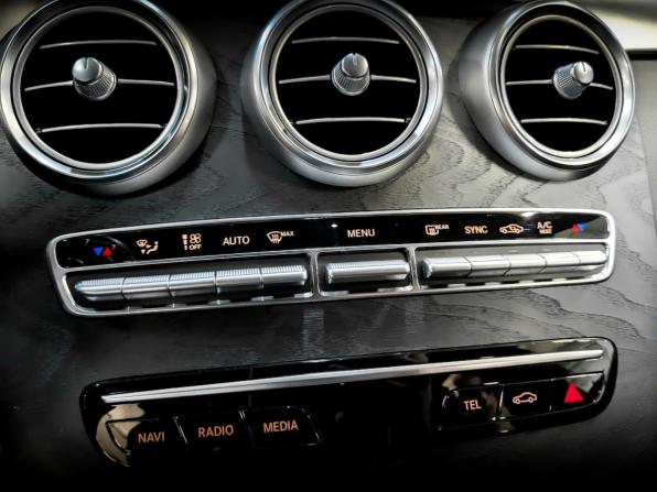 Mercedes-Benz C-Класс IV (W205) Рестайлинг с пробегом 2019 года, цена 3 655 000 рублей, 77893 км, седан, Автокод Объявления
