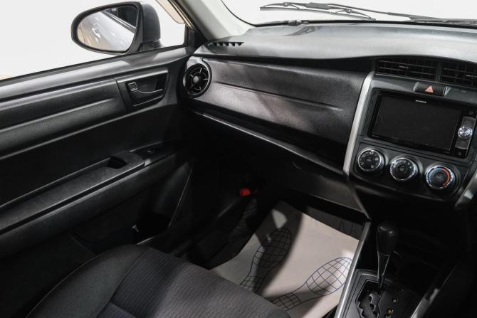 Toyota Corolla XI (E160 E170 E180) с пробегом 2018 года, цена 1 449 000 рублей, 111000 км, универсал, Автокод Объявления