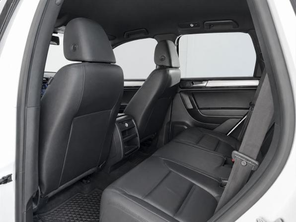 Volkswagen Touareg II с пробегом 2012 года, цена 1 999 000 рублей, 269321 км, внедорожник, Автокод Объявления