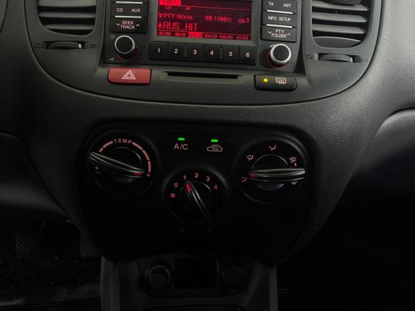 Kia Rio II Рестайлинг с пробегом 2010 года, цена 439 000 рублей, 216177 км, хэтчбек, Автокод Объявления
