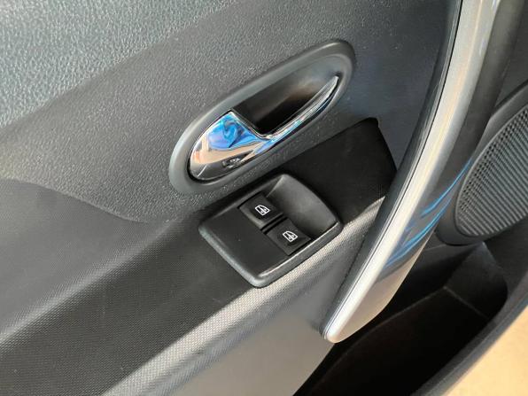 Renault Sandero II с пробегом 2014 года, цена 960 000 рублей, 117579 км, хэтчбек, Автокод Объявления