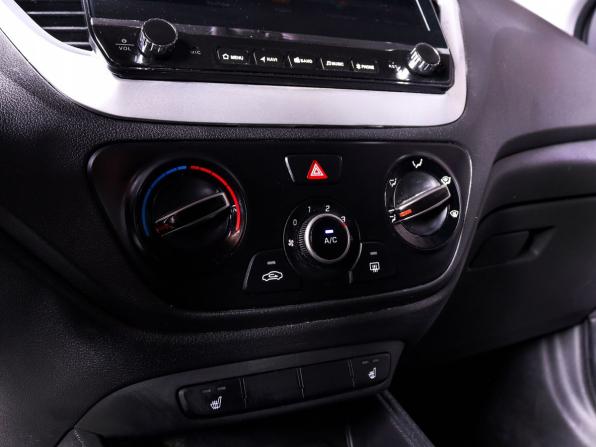 Hyundai Solaris II с пробегом 2019 года, цена 1 320 000 рублей, 97000 км, седан, Автокод Объявления