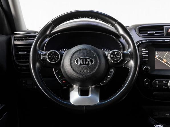 Kia Soul II Рестайлинг с пробегом 2018 года, цена 1 719 000 рублей, 50965 км, хэтчбек, Автокод Объявления