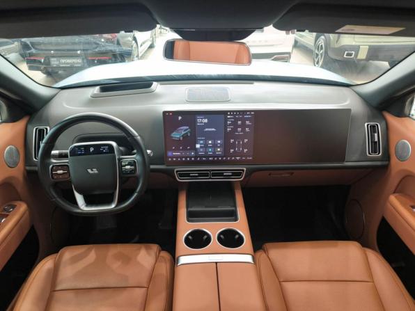 Li Auto (Lixiang) L9 I с пробегом 2023 года, цена 5 950 000 рублей, 31000 км, внедорожник, Автокод Объявления