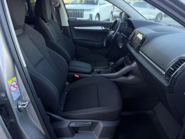 Skoda Karoq I с пробегом 2021 года, цена 2 099 000 рублей, 144036 км, внедорожник, Автокод Объявления