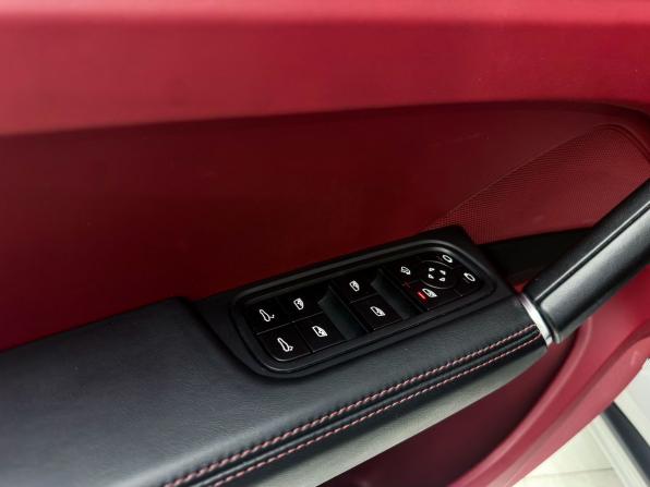 Porsche Cayenne III с пробегом 2022 года, цена 10 899 000 рублей, 37397 км, внедорожник, Автокод Объявления
