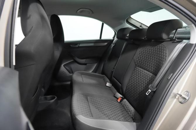 Skoda Rapid I Рестайлинг с пробегом 2018 года, цена 1 444 000 рублей, 107700 км, лифтбек, Автокод Объявления