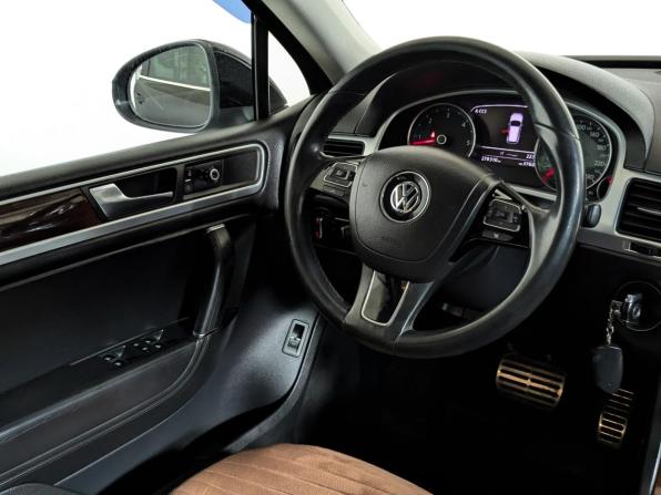 Volkswagen Touareg II с пробегом 2010 года, цена 1 994 900 рублей, 278000 км, внедорожник, Автокод Объявления