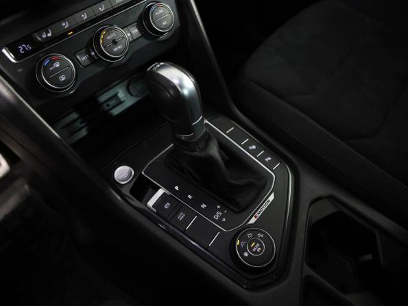 Volkswagen Tiguan II с пробегом 2018 года, цена 2 149 000 рублей, 116695 км, внедорожник, Автокод Объявления
