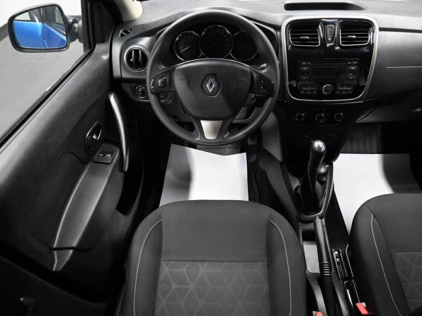 Renault Sandero II с пробегом 2015 года, цена 1 045 000 рублей, 76097 км, хэтчбек, Автокод Объявления