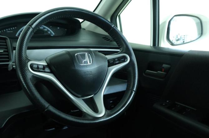 Honda Freed I Рестайлинг с пробегом 2012 года, цена 1 179 000 рублей, 162000 км, компактвэн, Автокод Объявления