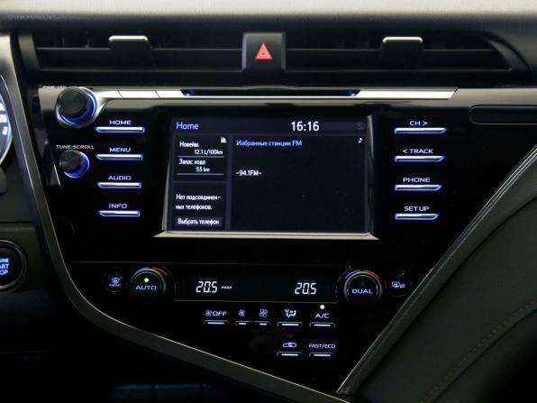 Toyota Camry VIII (XV70) с пробегом 2018 года, цена 2 290 000 рублей, 126966 км, седан, Автокод Объявления