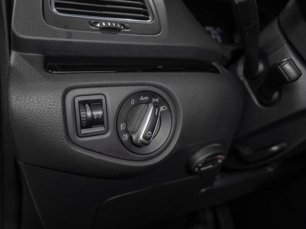 SEAT Alhambra II Рестайлинг с пробегом 2015 года, цена 1 770 000 рублей, 225219 км, минивэн, Автокод Объявления