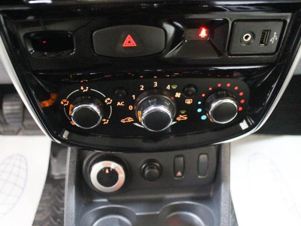 Nissan Terrano III (D10) с пробегом 2015 года, цена 995 000 рублей, 102498 км, внедорожник, Автокод Объявления