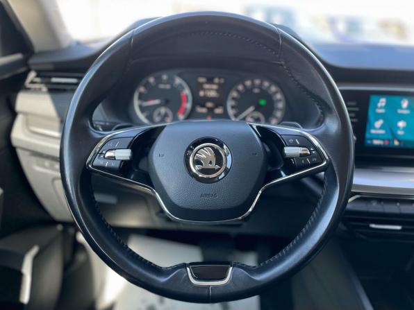 Skoda Octavia IV (A8) с пробегом 2020 года, цена 2 365 000 рублей, 141000 км, лифтбек, Автокод Объявления