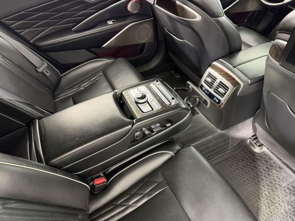 Kia K900 II с пробегом 2019 года, цена 2 950 000 рублей, 134000 км, седан, Автокод Объявления