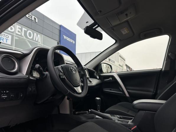 Toyota RAV4 IV (XA40) Рестайлинг с пробегом 2016 года, цена 2 140 000 рублей, 187597 км, внедорожник, Автокод Объявления