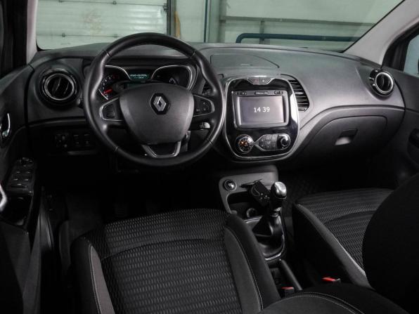 Renault Kaptur I с пробегом 2017 года, цена 1 499 000 рублей, 137354 км, внедорожник, Автокод Объявления