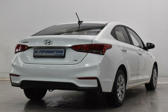 Hyundai Solaris II с пробегом 2018 года, цена 1 310 000 рублей, 130054 км, седан, Автокод Объявления