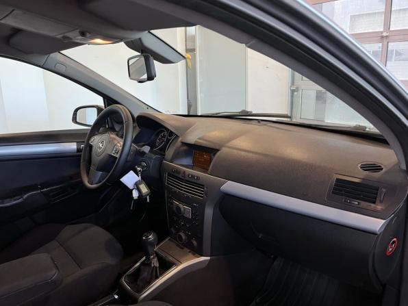 Opel Astra H с пробегом 2006 года, цена 375 000 рублей, 246142 км, хэтчбек, Автокод Объявления
