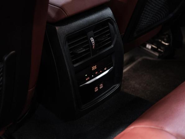BMW 3 серии VII (G2x) с пробегом 2021 года, цена 4 149 000 рублей, 87182 км, седан, Автокод Объявления