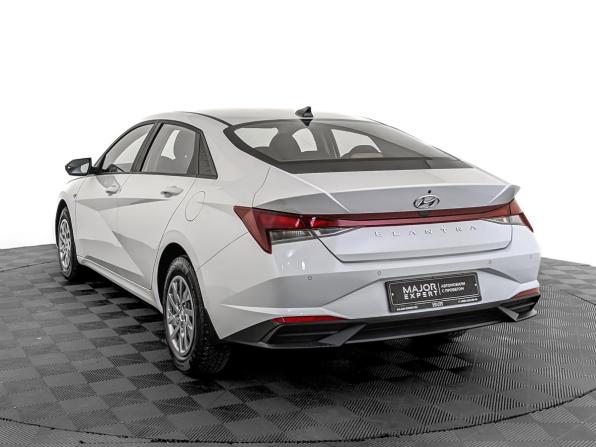 Hyundai Elantra VII (CN7) с пробегом 2022 года, цена 1 810 000 рублей, 70157 км, седан, Автокод Объявления