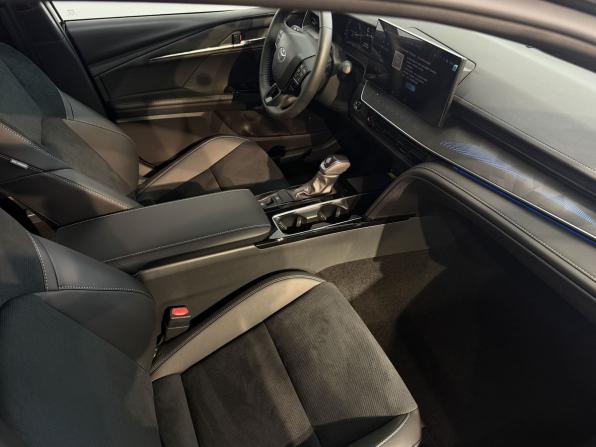 Toyota Camry IX (XV80) China Market с пробегом 2026 года, цена 4 290 000 рублей, 63 км, седан, Автокод Объявления