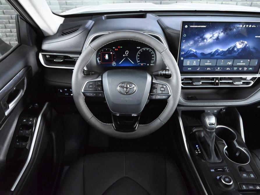 Toyota Highlander IV (XU70) Екатеринбург  - изображение 17