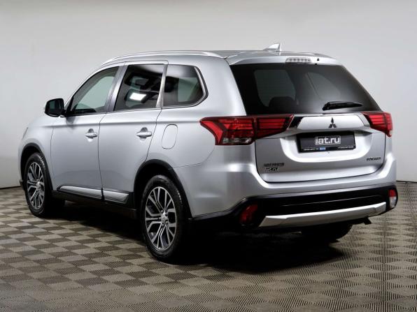 Mitsubishi Outlander III Рестайлинг 2 с пробегом 2018 года, цена 1 749 000 рублей, 84447 км, внедорожник, Автокод Объявления