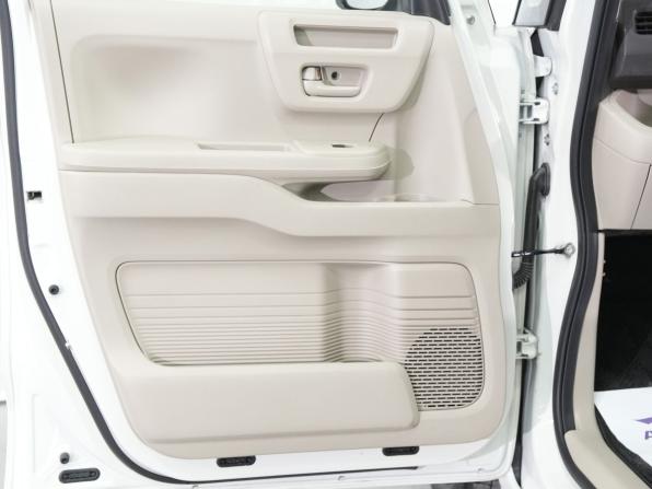 Honda N-BOX II с пробегом 2017 года, цена 790 000 рублей, 92355 км, микровэн, Автокод Объявления