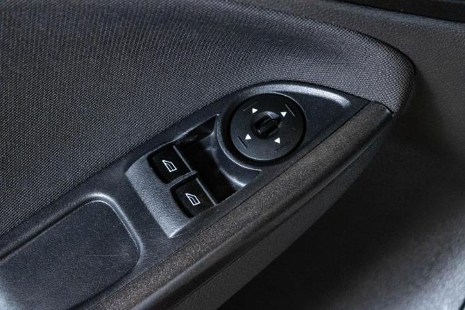 Ford Focus III Рестайлинг с пробегом 2018 года, цена 1 099 000 рублей, 169563 км, хэтчбек, Автокод Объявления