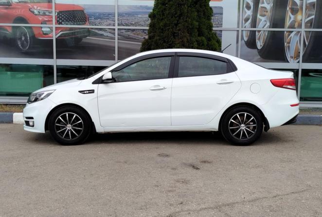 Kia Rio III Рестайлинг с пробегом 2016 года, цена 1 247 000 рублей, 98212 км, седан, Автокод Объявления