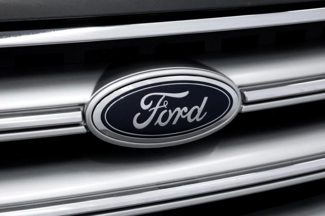 Ford Kuga II Рестайлинг с пробегом 2018 года, цена 1 300 000 рублей, 173151 км, внедорожник, Автокод Объявления
