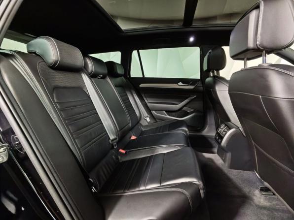Volkswagen Passat B8 с пробегом 2017 года, цена 2 243 000 рублей, 262355 км, универсал, Автокод Объявления