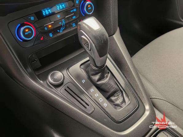 Ford Focus III Рестайлинг с пробегом 2016 года, цена 948 000 рублей, 120000 км, хэтчбек, Автокод Объявления