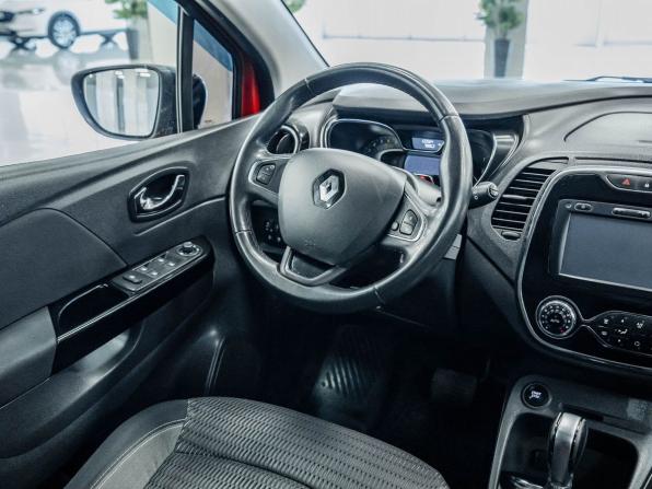 Renault Kaptur I с пробегом 2016 года, цена 1 221 000 рублей, 133563 км, внедорожник, Автокод Объявления