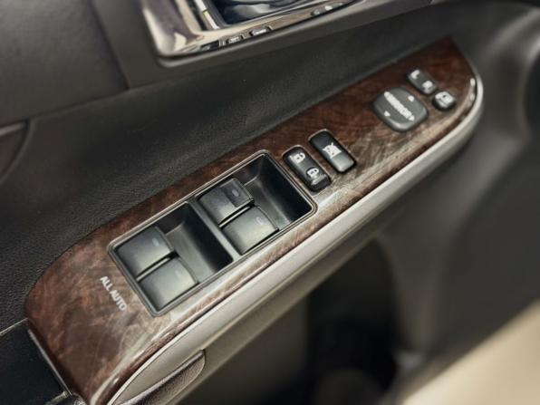 Toyota Camry VII (XV50) Рестайлинг 2 с пробегом 2017 года, цена 2 275 000 рублей, 175300 км, седан, Автокод Объявления