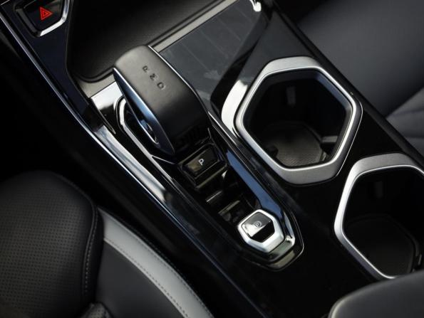 Geely Atlas II с пробегом 2024 года, цена 3 099 000 рублей, 24925 км, внедорожник, Автокод Объявления