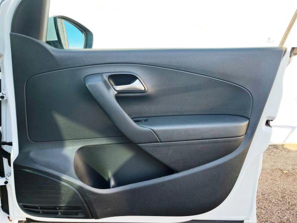 Volkswagen Polo V Рестайлинг с пробегом 2018 года, цена 1 180 200 рублей, 157030 км, седан, Автокод Объявления