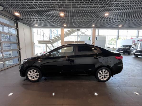 Kia Rio III Рестайлинг с пробегом 2016 года, цена 1 060 000 рублей, 127899 км, седан, Автокод Объявления