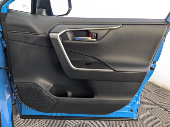 Toyota RAV4 V (XA50) с пробегом 2020 года, цена 2 845 000 рублей, 153555 км, внедорожник, Автокод Объявления