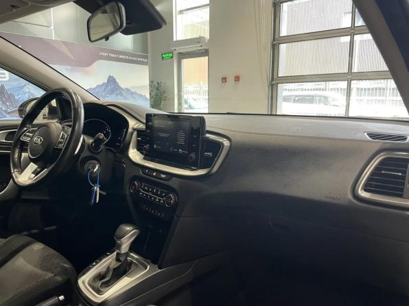 Kia Ceed III с пробегом 2021 года, цена 1 319 000 рублей, 368447 км, универсал, Автокод Объявления