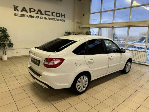 Lada (ВАЗ) Granta I Рестайлинг с пробегом 2018 года, цена 565 000 рублей, 118000 км, хэтчбек, Автокод Объявления