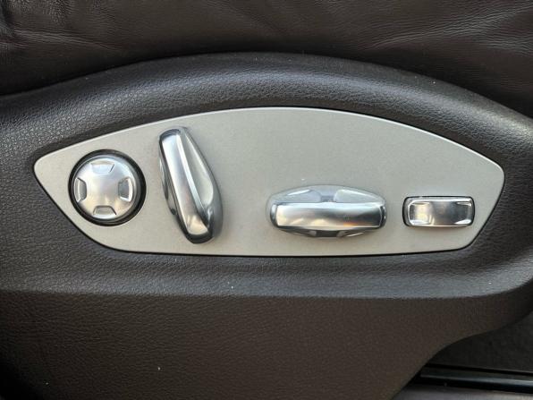 Porsche Cayenne II (958) с пробегом 2012 года, цена 1 710 000 рублей, 247257 км, внедорожник, Автокод Объявления