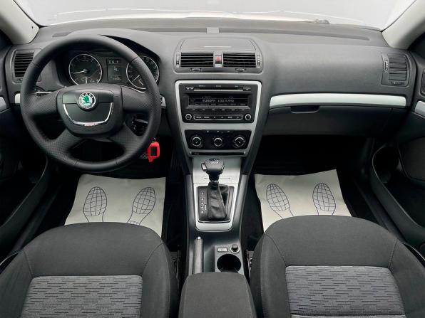 Skoda Octavia II (A5) Рестайлинг с пробегом 2012 года, цена 810 000 рублей, 239990 км, лифтбек, Автокод Объявления