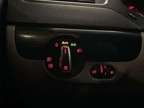 Volkswagen Jetta VI с пробегом 2012 года, цена 900 000 рублей, 260000 км, седан, Автокод Объявления