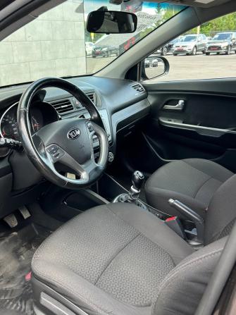 Kia Rio III Рестайлинг с пробегом 2016 года, цена 1 090 000 рублей, 125000 км, седан, Автокод Объявления