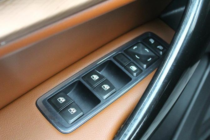 Lada (ВАЗ) Vesta I Рестайлинг (NG) с пробегом 2024 года, цена 1 340 000 рублей, 73000 км, универсал, Автокод Объявления